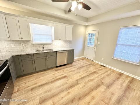 114 E Aulbern Dr, Mount Washington, KY 40047 photo 11