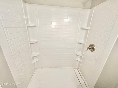 114 E Aulbern Dr, Mount Washington, KY 40047 photo 25