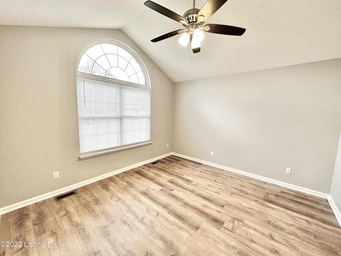 114 E Aulbern Dr, Mount Washington, KY 40047 photo 19