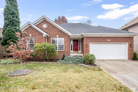 9022 Auburn Woods Rd, Louisville, KY 40214