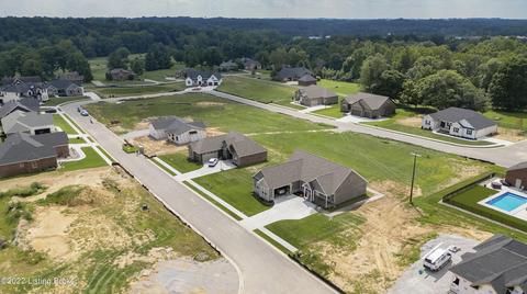 3021 Masters Dr, Floyds Knobs, IN 47119 photo 9
