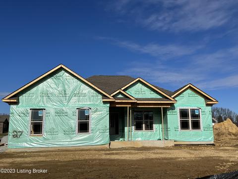 3021 Masters Dr, Floyds Knobs, IN 47119