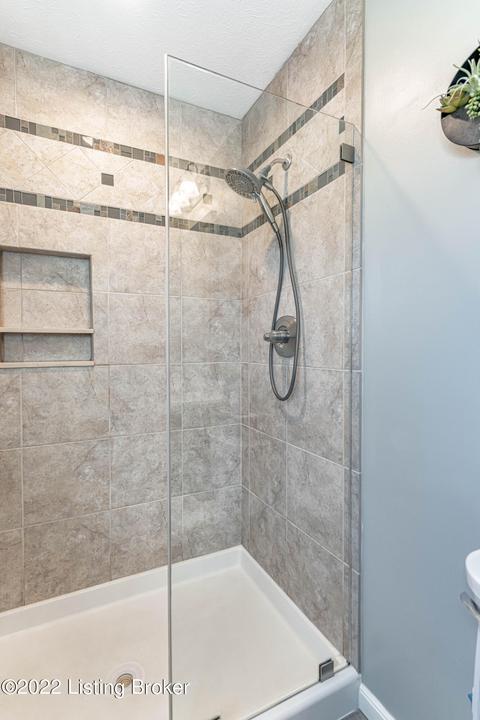 4915 Ruby Way, Shepherdsville, KY 40165 photo 72