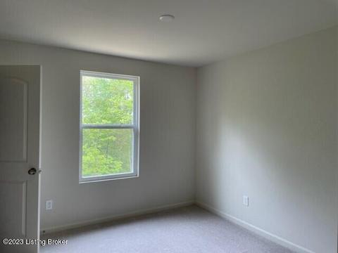 5004 White Pine Ln, La Grange, KY 40031 photo 10