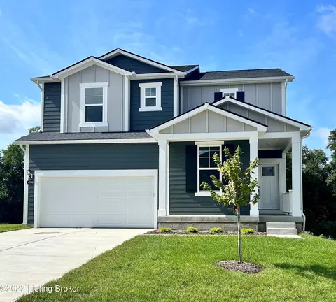 4702 Golden Eagle Dr, Louisville, KY 40245