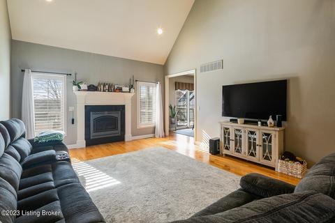3700 Mirville Ct, Floyds Knobs, IN 47119 photo 4