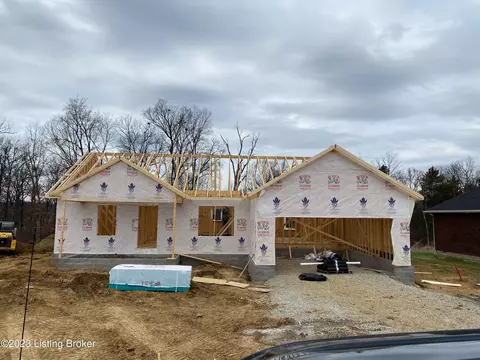 131 Magnolia Dr, Bardstown, KY 40004