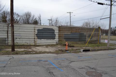 2330 Maple St, Louisville, KY 40211