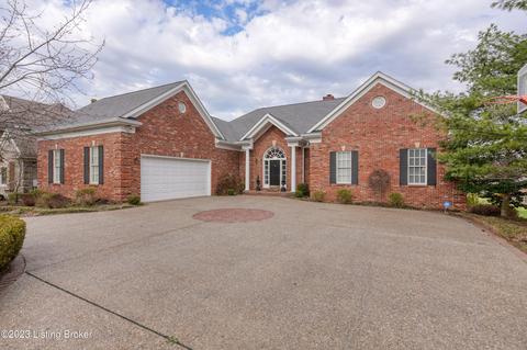 6003 Regal Springs Dr, Louisville, KY 40205