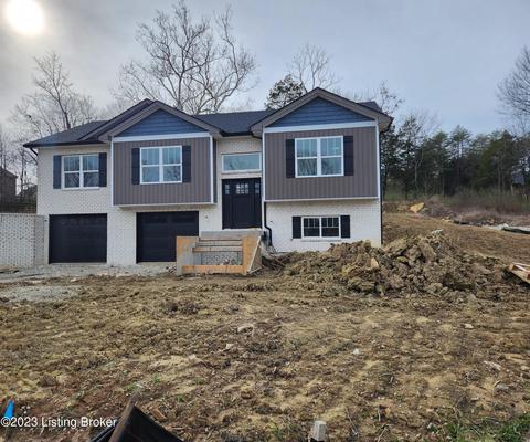 237 Bluffs Edge Dr, Mount Washington, KY 40047