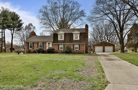 4920 Hickory Hollow Ln, Shepherdsville, KY 40165
