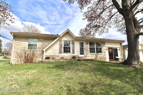 110 S Circlecrest Dr, Louisville, KY 40229