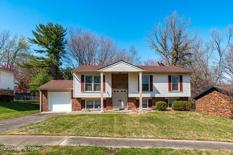 3803 Riveroaks Cir, Louisville, KY 40241