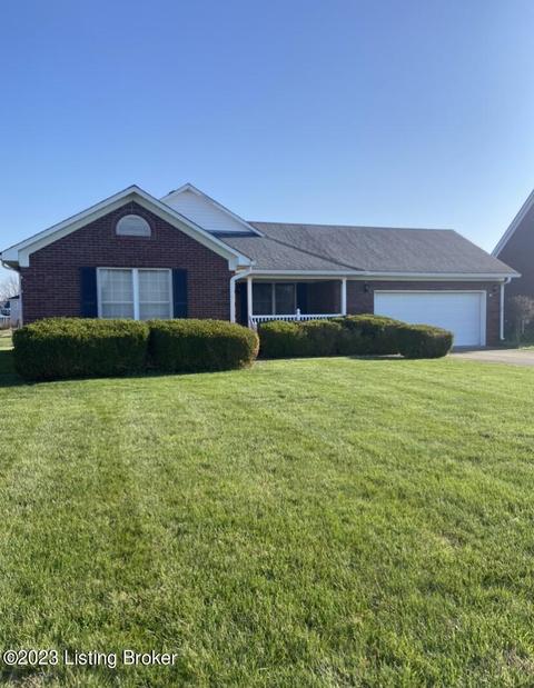 300 Spring Lake Ct, Louisville, KY 40229