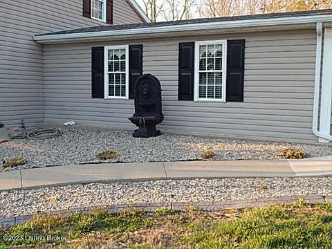 290 Hall Simpson Rd, Loretto, KY 40037 photo 3