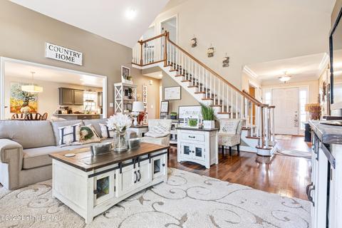 1318 Nightingale Ln, Goshen, KY 40026