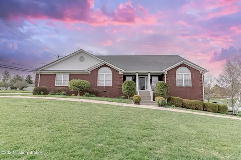 1259 Pebble Dr, Shelbyville, KY 40065