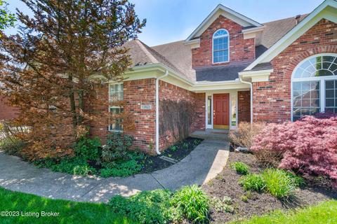 13601 Forest Bend Cir, Louisville, KY 40245