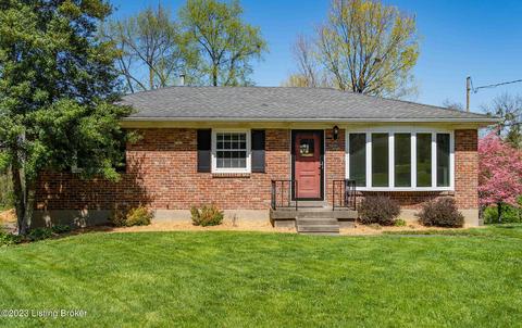 8102 Pinecastle Dr, Louisville, KY 40219