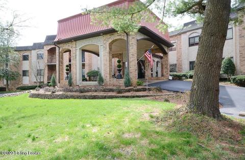 5800 Coach Gate Wynde #290, Louisville, KY 40207