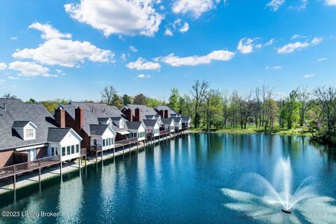 9026 Lyndon Lakes Pl, Louisville, KY 40242