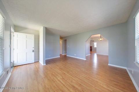 4914 Ruby Way, Shepherdsville, KY 40165 photo 5