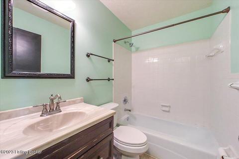 4914 Ruby Way, Shepherdsville, KY 40165 photo 28