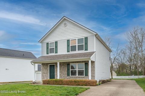 5812 Bannon Crossings Dr, Louisville, KY 40218