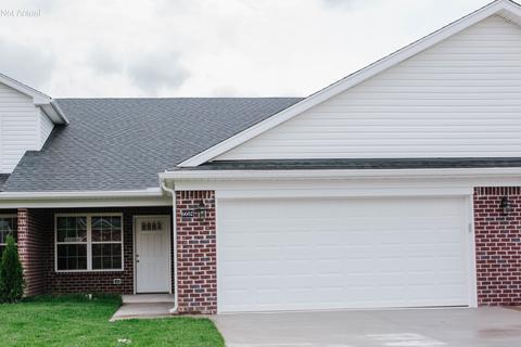 6725 Eagle Wood Dr, Louisville, KY 40272