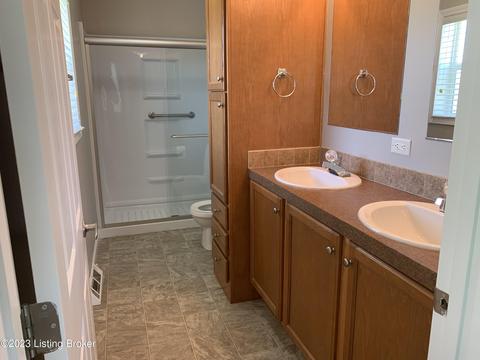 102 Apache Ct, Bloomfield, KY 40008 photo 11
