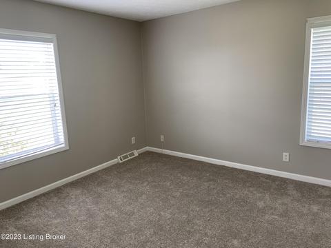 102 Apache Ct, Bloomfield, KY 40008 photo 9