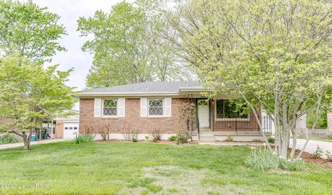 2912 Gleeson Ln, Jeffersontown, KY 40299