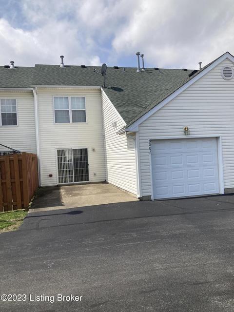 8002 Kelly Green Way, Louisville, KY 40291