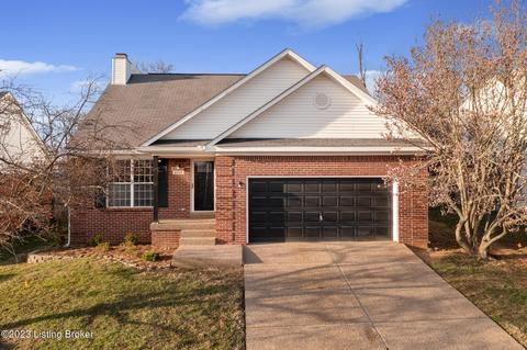 4703 Oak Pointe Dr, Louisville, KY 40245
