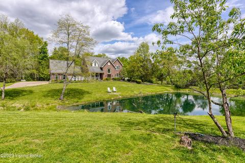 1912 Long Run Rd, Louisville, KY 40245