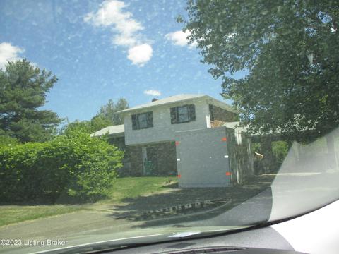 210 Executive Cir, Radcliff, KY 40160