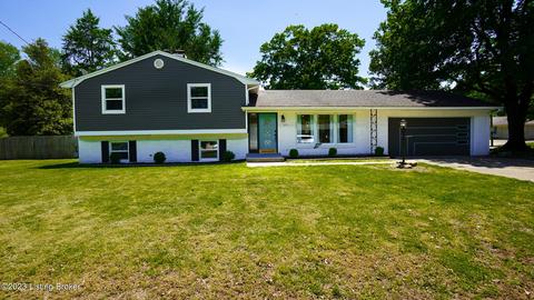 3814 Goldstein Ln, Louisville, KY 40272
