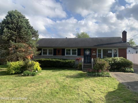 4618 Flintlock Dr, Louisville, KY 40216