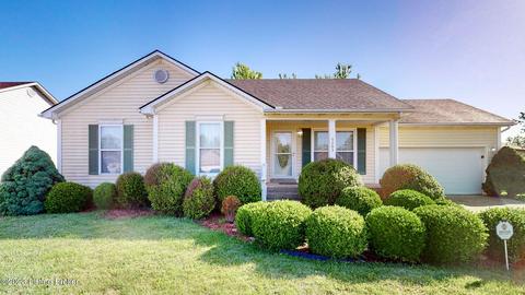 5203 Plume Dr, Louisville, KY 40258