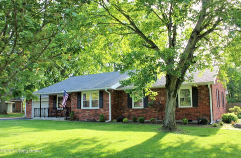 1105 Autumnwood Ln, Madison, IN 47250
