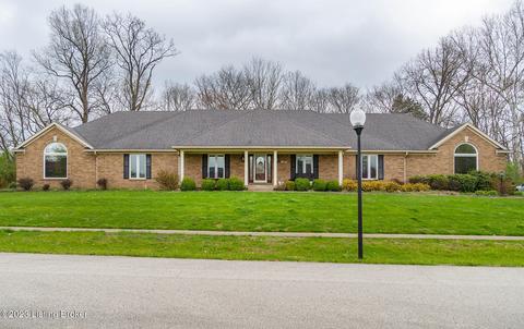 352 Running Creek Dr, Shepherdsville, KY 40165