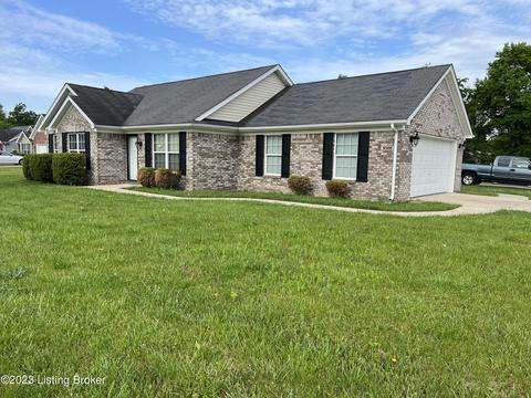 9500 Brady John Ct, Louisville, KY 40229