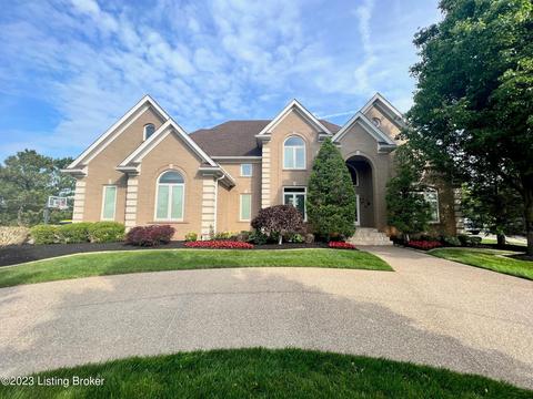 2125 Arnold Palmer Blvd, Louisville, KY 40245