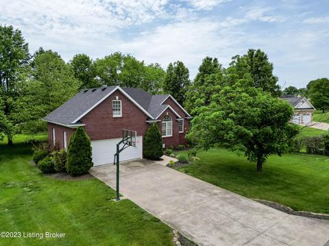 105 Canterbury Ct, Bardstown, KY 40004