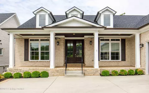 6615 Nightingale Bluff Ln, Louisville, KY 40241