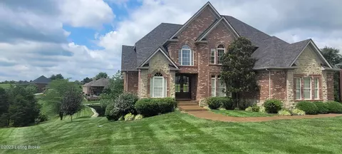205 Peach Orchard Cir, Fisherville, KY 40023