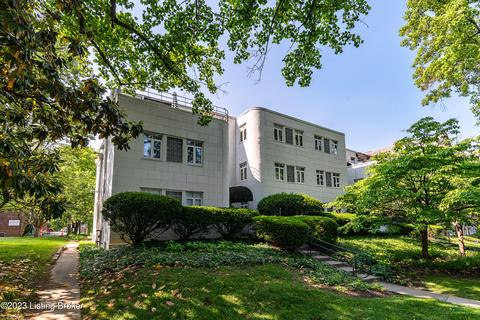 2039 Douglass Blvd #4, Louisville, KY 40205