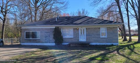 9102 W Manslick Rd, Louisville, KY 40272