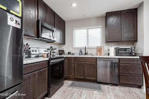 124 Ruby Farm Dr, Mount Washington, KY 40047 photo 16