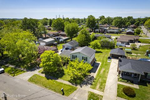 5518 Branston Dr, Louisville, KY 40216